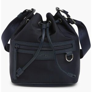 🆕- Longchamp Le Pliage Neoprene
Bucket Bag. Rich Navy. NWT